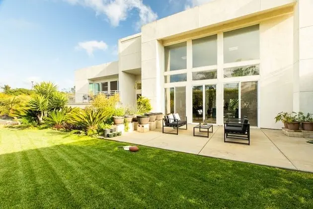 Beachcomber by Avantstay Elegant Modern Estate w/ Pool, Hot Tub & Outdoor Dining! - Dış Mekan