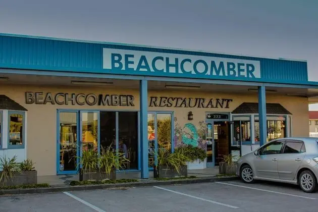 BEACHCOMBER LODGE BACKPACKER