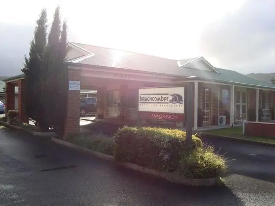Beachcomber Motel and Apartments