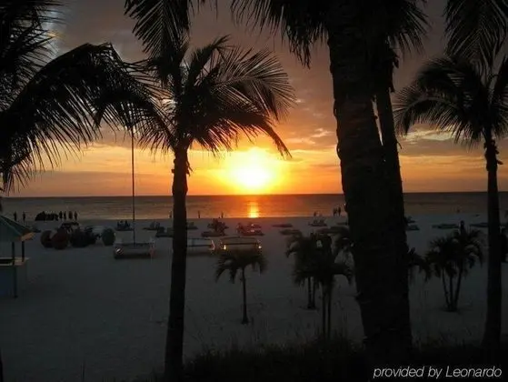 The Beachcomber - Plaj