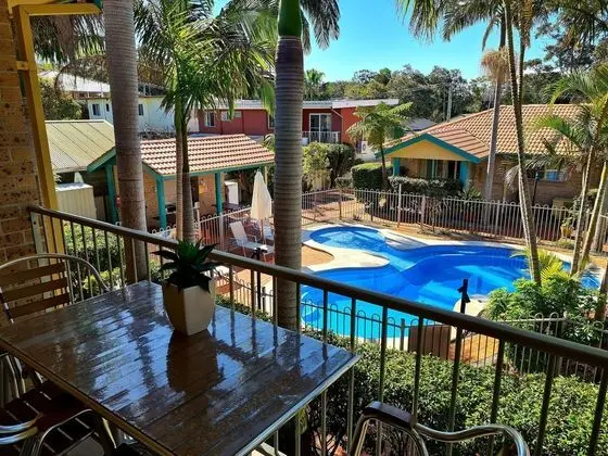 Beaches Serviced Apartments - Havuz