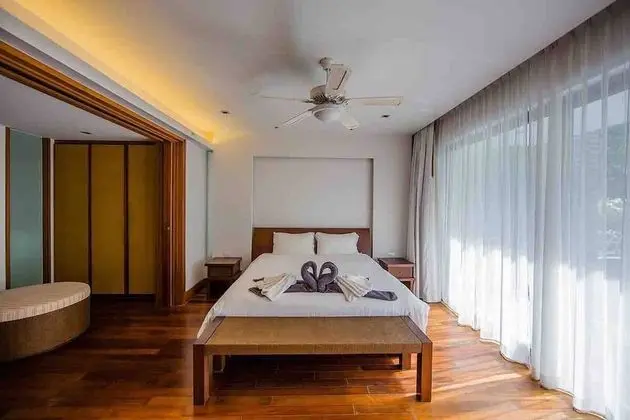 Beachfront 3br Luxe, Jacuzzi Pool On Naithon Beach - Oda
