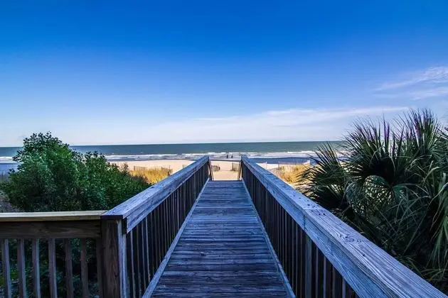 Beachfront Anderson Condos by Hosteeva - Plaj