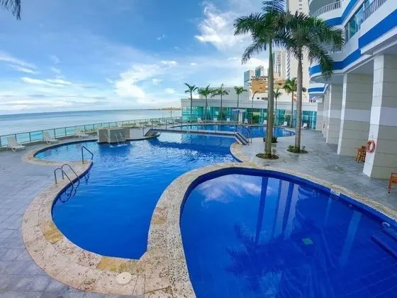 Beachfront Apartments in Cartagena - Havuz