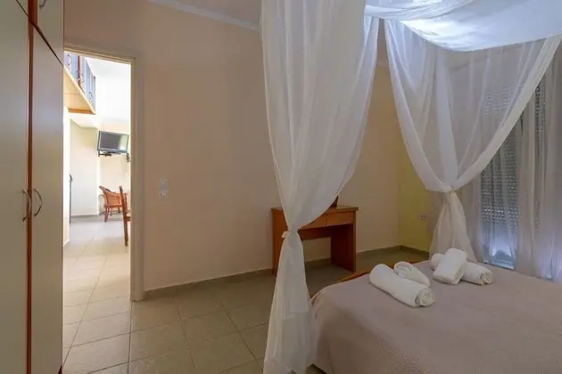 Beachfront Villa Barbati 1 , Corfu - Oda