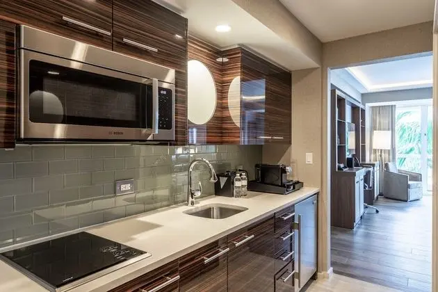 Beachfront Condo With Large Balcony - Mutfak