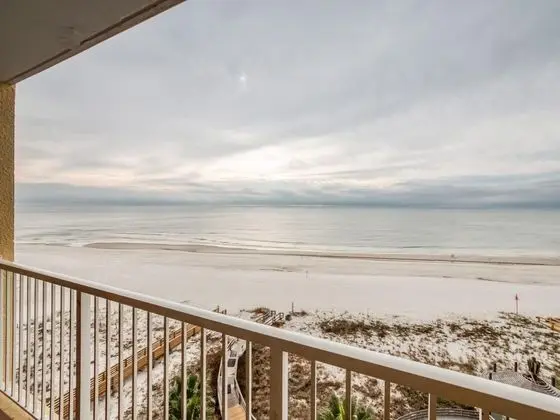Beachfront Condo at Summer House in Romar Beach - Enjoy the Large Balcony - Oda
