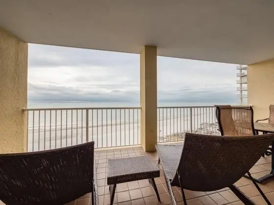 Beachfront Condo at Summer House in Romar Beach - Enjoy the Large Balcony - Oda