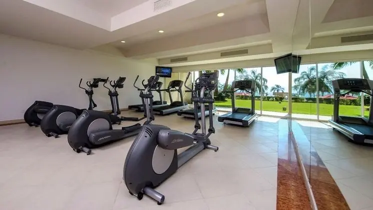 Beachfront Condo in Hotel Zone - Fitness
