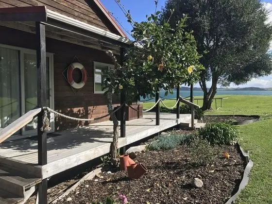 Beachfront Getaway - Dış Mekan
