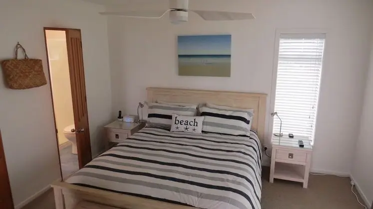 Beachfront Getaway - Oda