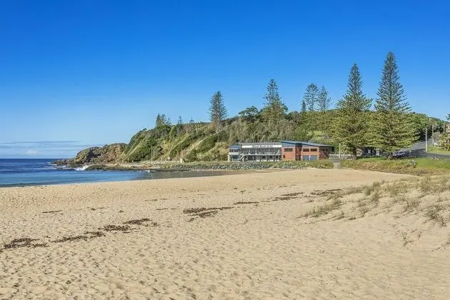Beachfront Hallidays Point - Plaj