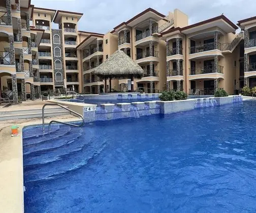 Beachfront Jaco Condos - Fully Equipped - 6 Pax - Havuz