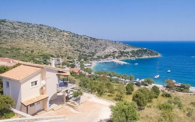 Beachfront Villa Komis - Panoramic Infinity Blue - Dış Mekan