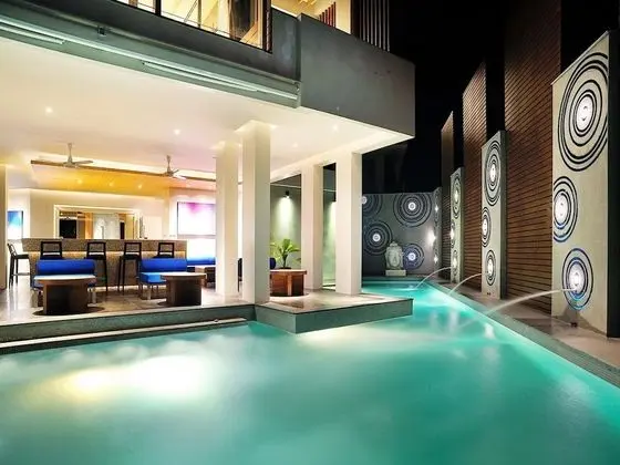 Beachfront Phuket - Havuz