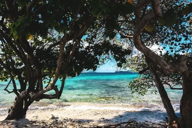 Beachfront Villas at Crystal Cove - Plaj