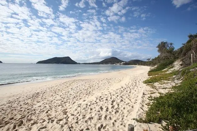 Beachfront Shoal Bay - Plaj