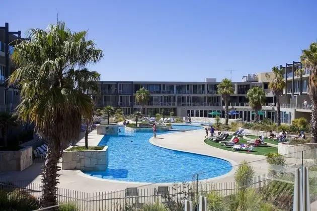 Beachfront Resort Torquay - Havuz