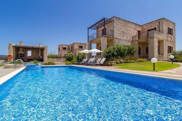 Beachfront Traditional Villa With Private Pool BBQ Close to Everything - Oda