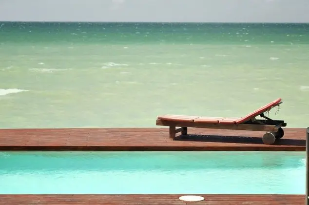 Beachfront Upscale House in Telchac - Havuz