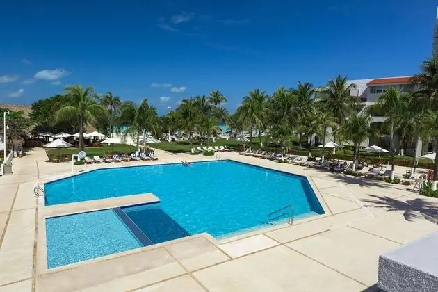 Beachscape Kin ha Villas & Suites - Havuz