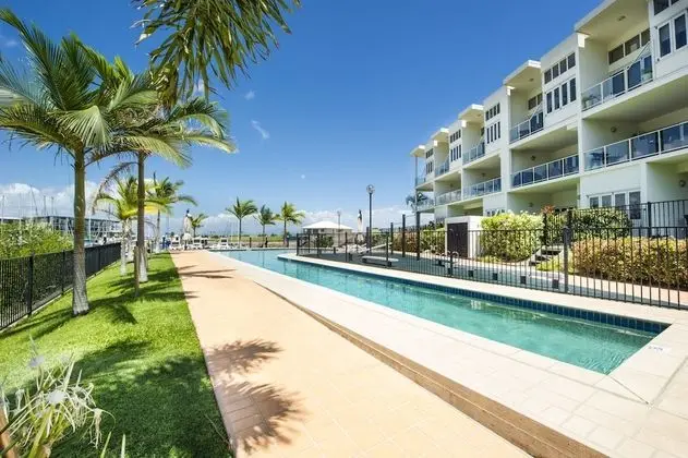 Beachside Apartment 5 - Havuz