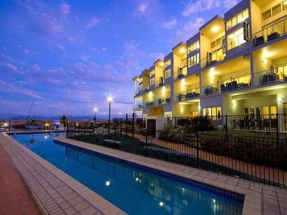 Beachside Apartments Magnetic Island