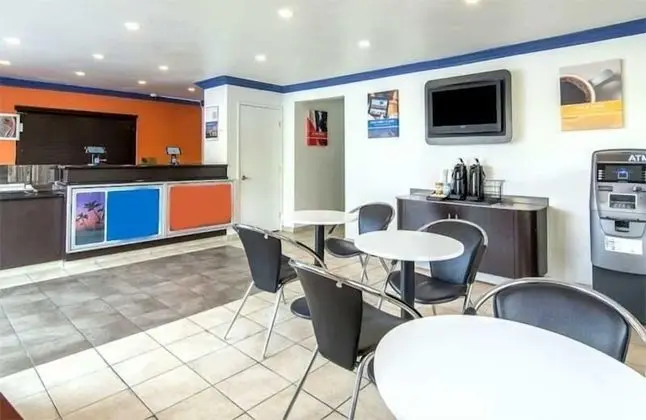 Beachside Inn Motel - Lobi