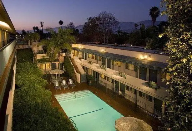 Beachside Inn