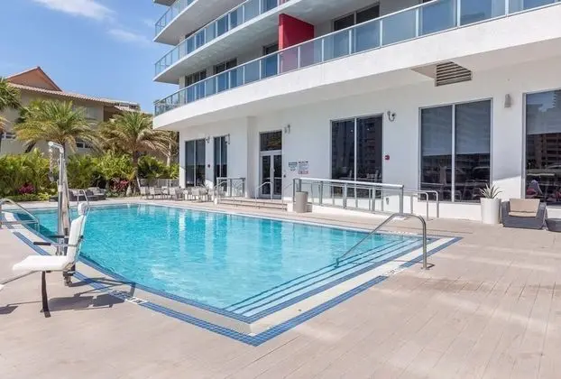 Beachwalk Resort - Havuz