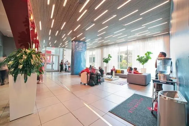 BeachWalk Residences - Lobi