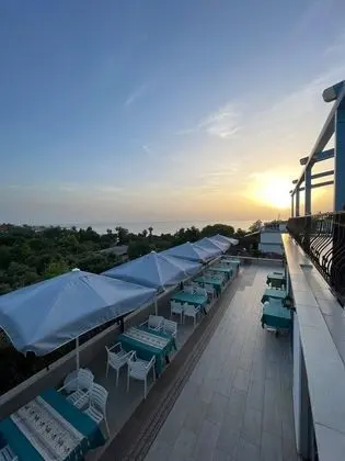 Beachway Hotel