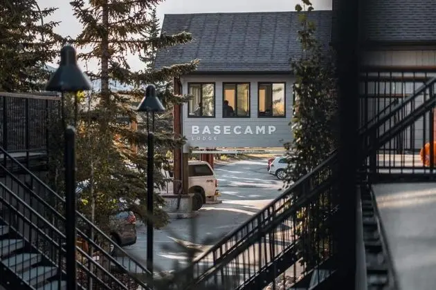 Bear Country Lodge - Dış Mekan