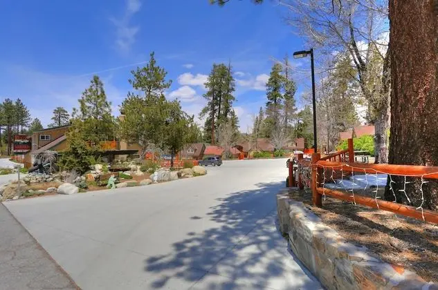 Bear Creek Resort
