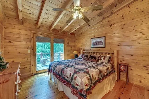 Bear Foot Ridge- Pet Friendly, Blue Ridge & Casino