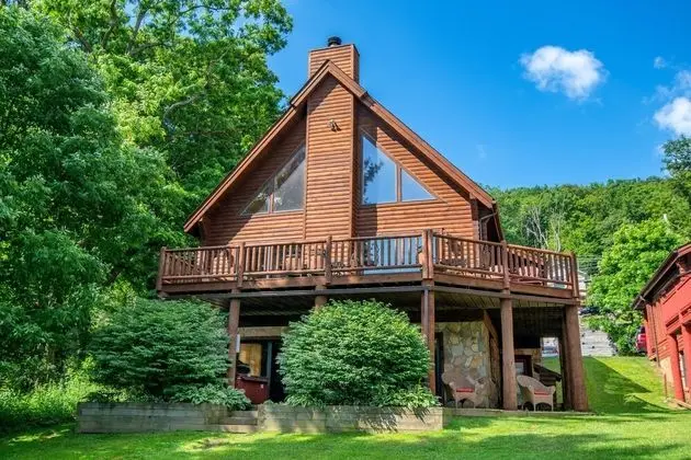Bear Hollow Lodge