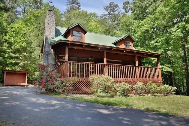Bear Trails - Two Bedroom Cabin
