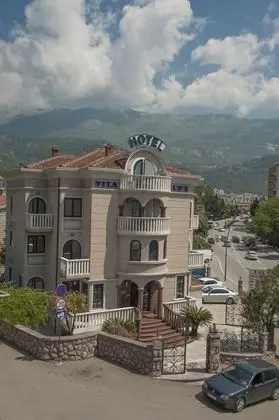 Beatrix Lux Hotel - 1