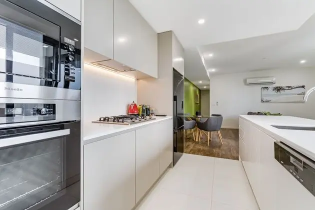 Beau Monde Apartments Newcastle - Verve Apartments - Mutfak