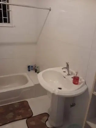 Beautiful 1-bed House in Port Morant - Banyo Tipleri