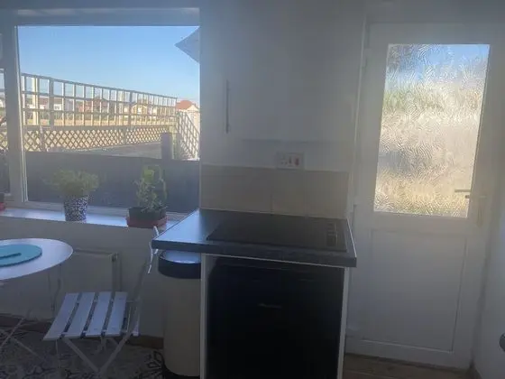 Beautiful 1-bed Studio in Porthcawl Near Beach - Mutfak