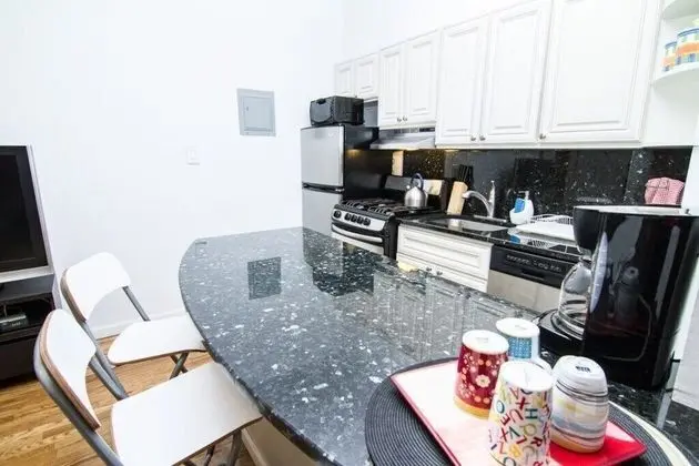 Beautiful 1 Br on Gramercy - Mutfak