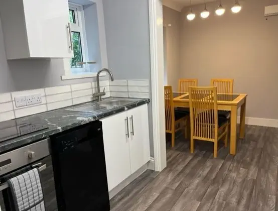 Beautiful 2 Bed Apt With Hot Tub in Blaydon Burn - Mutfak