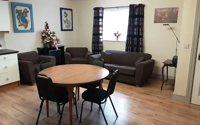 Beautiful 2-bed Cottage, Enniscrone, Co.sligo - Oda Düzeni