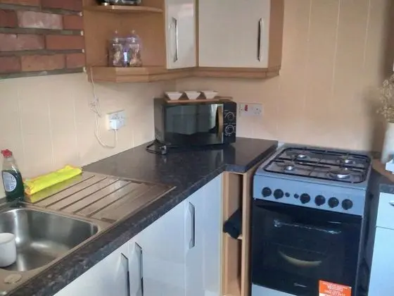 Beautiful 2-bed House in Bolton With Free Parking - Mutfak