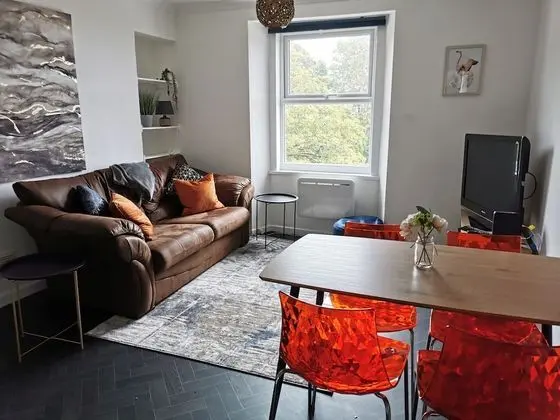 Beautiful 2-bed Seaview Apartment in Plymouth