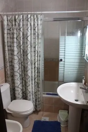 Beautiful 2 BR Apt Quiet & Private - Banyo Tipleri