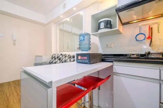 Beautiful 2Br Bassura City Apartment Next To Bassura Mall - Mutfak