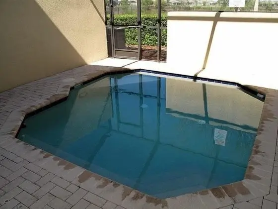 Beautiful 3 Bed 3 Bath Townhome With Lake View - Havuz