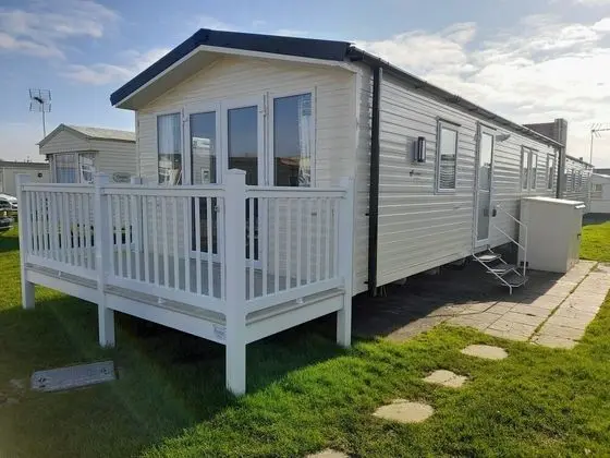 Beautiful 3 Bed Caravan in Walton on the Naze